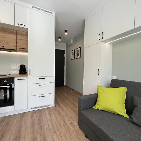 Batorego 16 Yellow Prywatne Mieszkanie 300m Od Metro Pole Mokotowskie I Sgh Samodzielne Zameldowanie! Self Check-in System! Lägenhet *