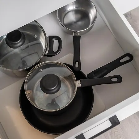 Batorego 16 Yellow Prywatne Mieszkanie 300m Od Metro Pole Mokotowskie I Sgh Samodzielne Zameldowanie! Self Check-in System! Варшава