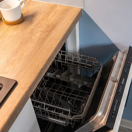 Lägenhet Batorego 16 Yellow Prywatne Mieszkanie 300m Od Metro Pole Mokotowskie I Sgh Samodzielne Zameldowanie! Self Check-in System! Warszawa