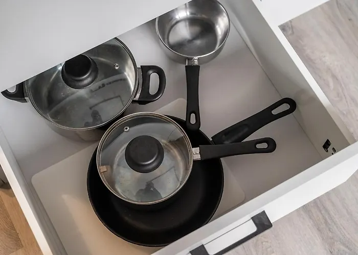 Batorego 16 Yellow Prywatne Mieszkanie 300m Od Metro Pole Mokotowskie I Sgh Samodzielne Zameldowanie! Self Check-in System! Warszawa