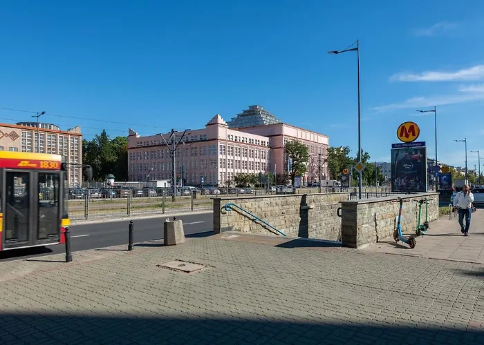 Apartament Batorego 16 Yellow Prywatne Mieszkanie 300m Od Metro Pole Mokotowskie I Sgh Samodzielne Zameldowanie! Self Check-in System!